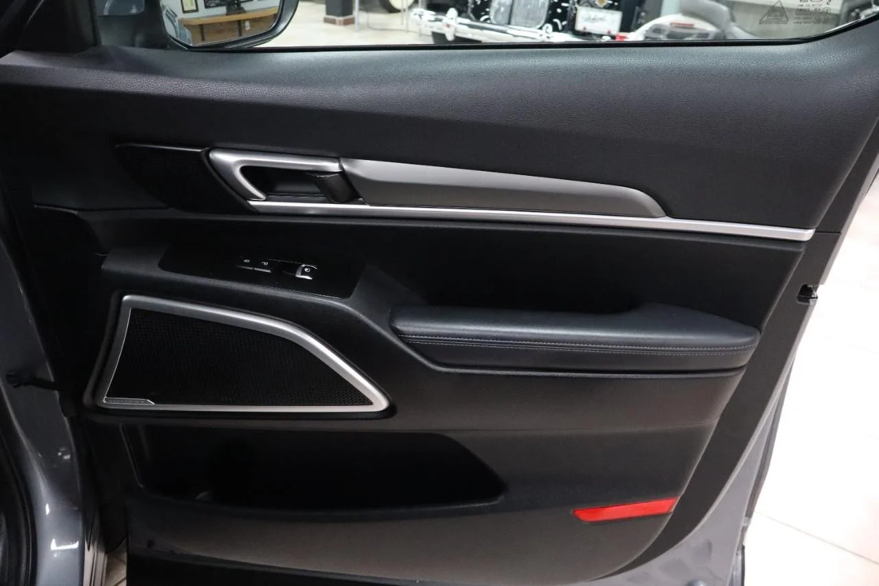 Used 2020 Gravity Gray Kia S image 40