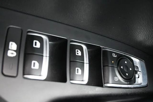 Used 2025 Black Kia LXS image 29