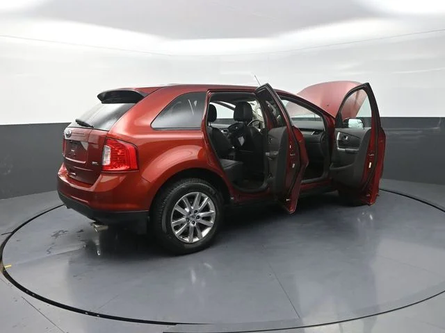 Used 2014 Orange Ford SEL image 44