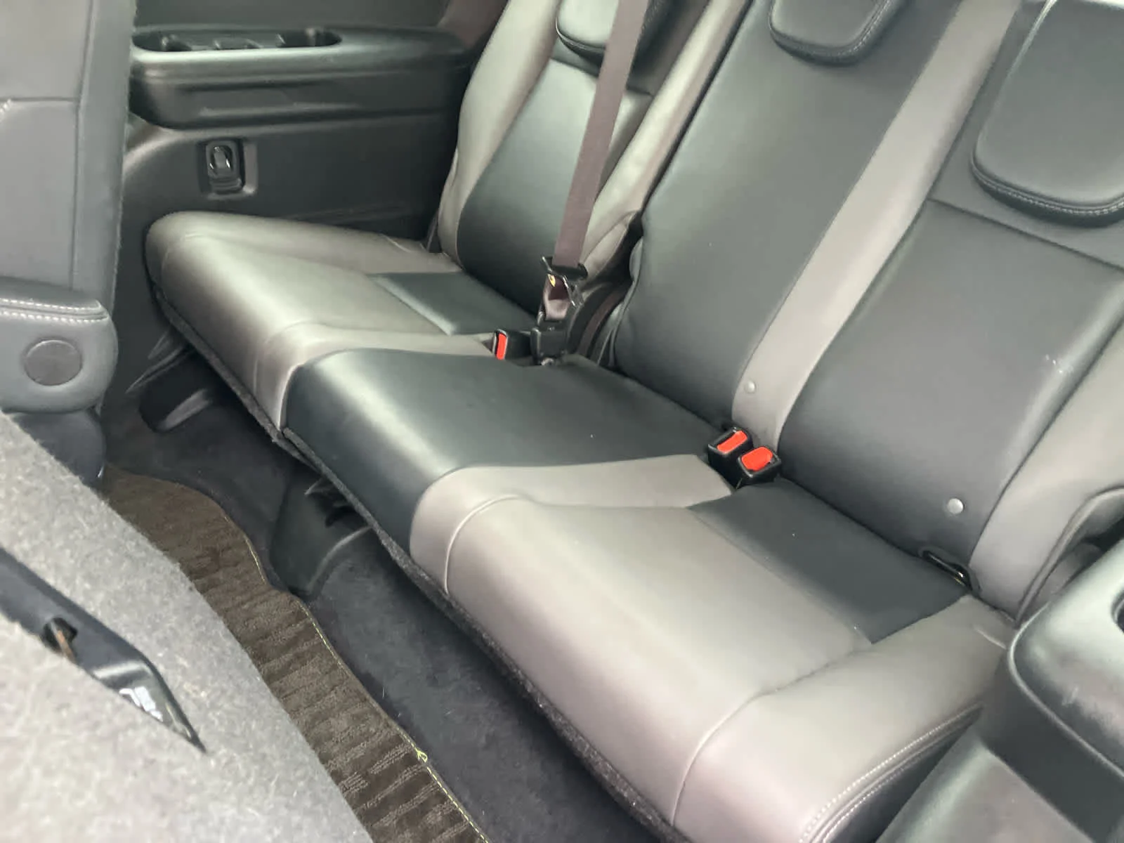 Used 2022 Ice Silver Metallic Subaru Onyx Edition image 37