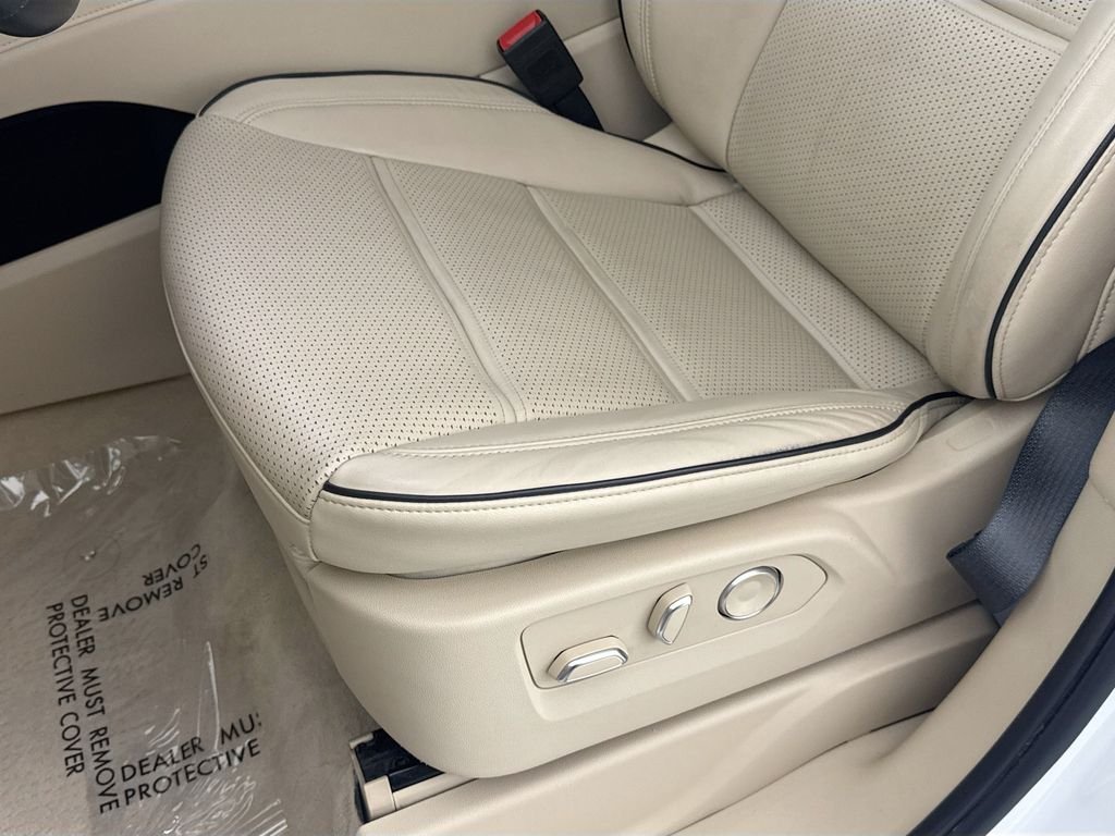 Used 2024 White Cadillac Premium image 19