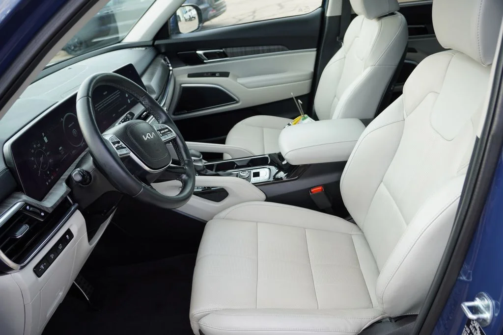 Certified Used 2024 Midnight Lake Blue Kia SX image 15