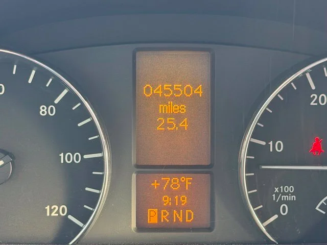 Used 2016 Beige Mercedes-Benz Passenger 144 WB image 2