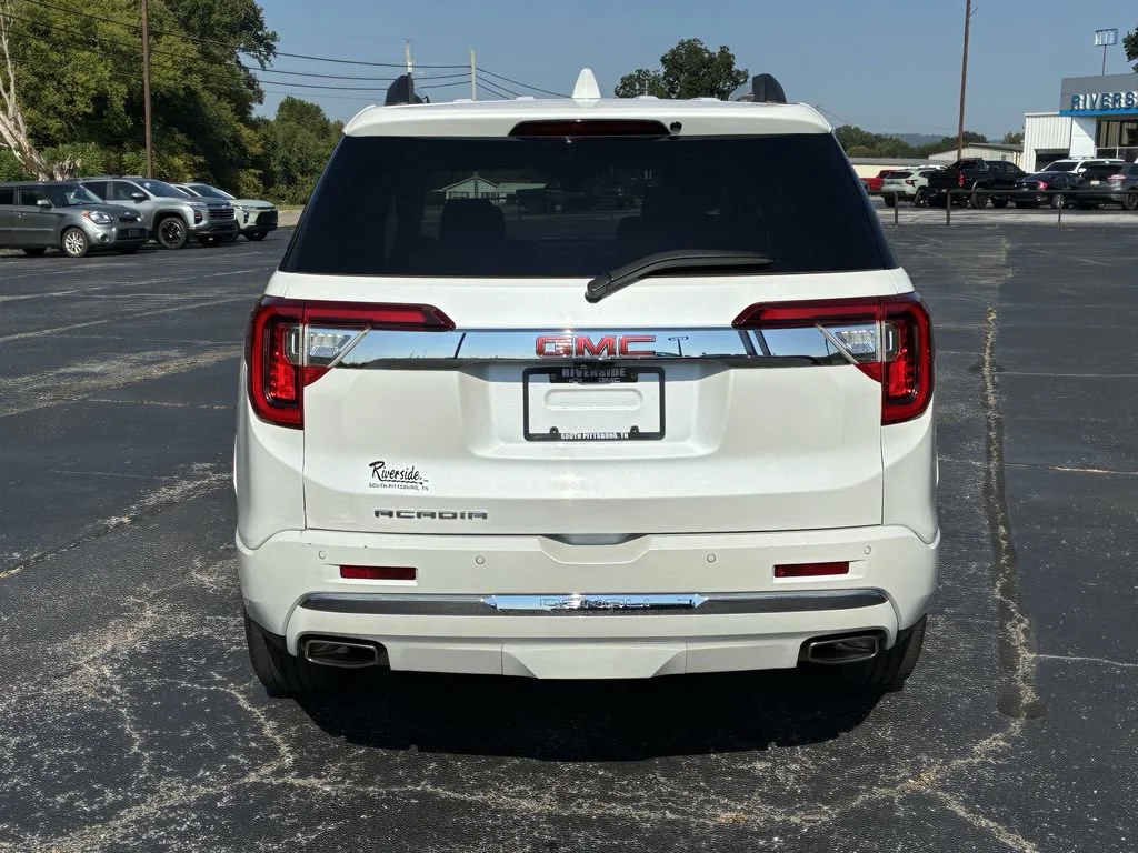 Used 2023 WHITE FROST TRICOAT GMC Denali image 6