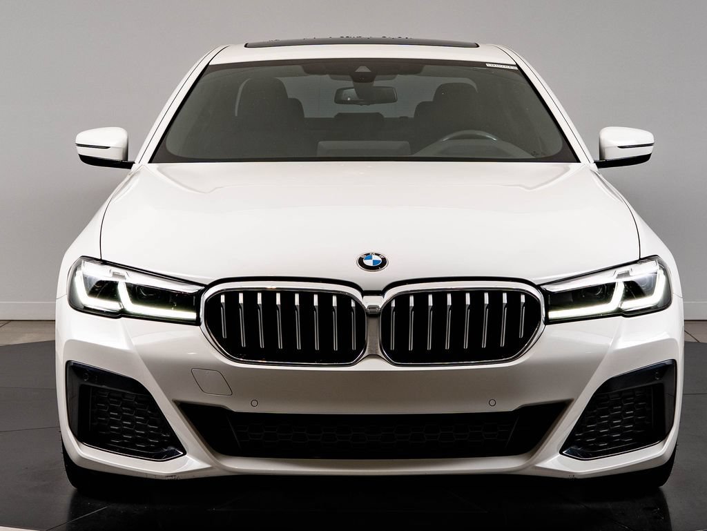 Used 2023 Alpine White BMW 530i xDrive image 2