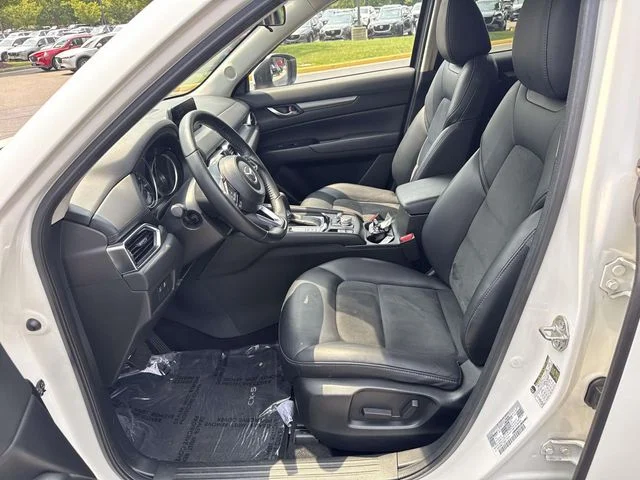 Used 2020 Snowflake White Pearl Mazda Touring image 14