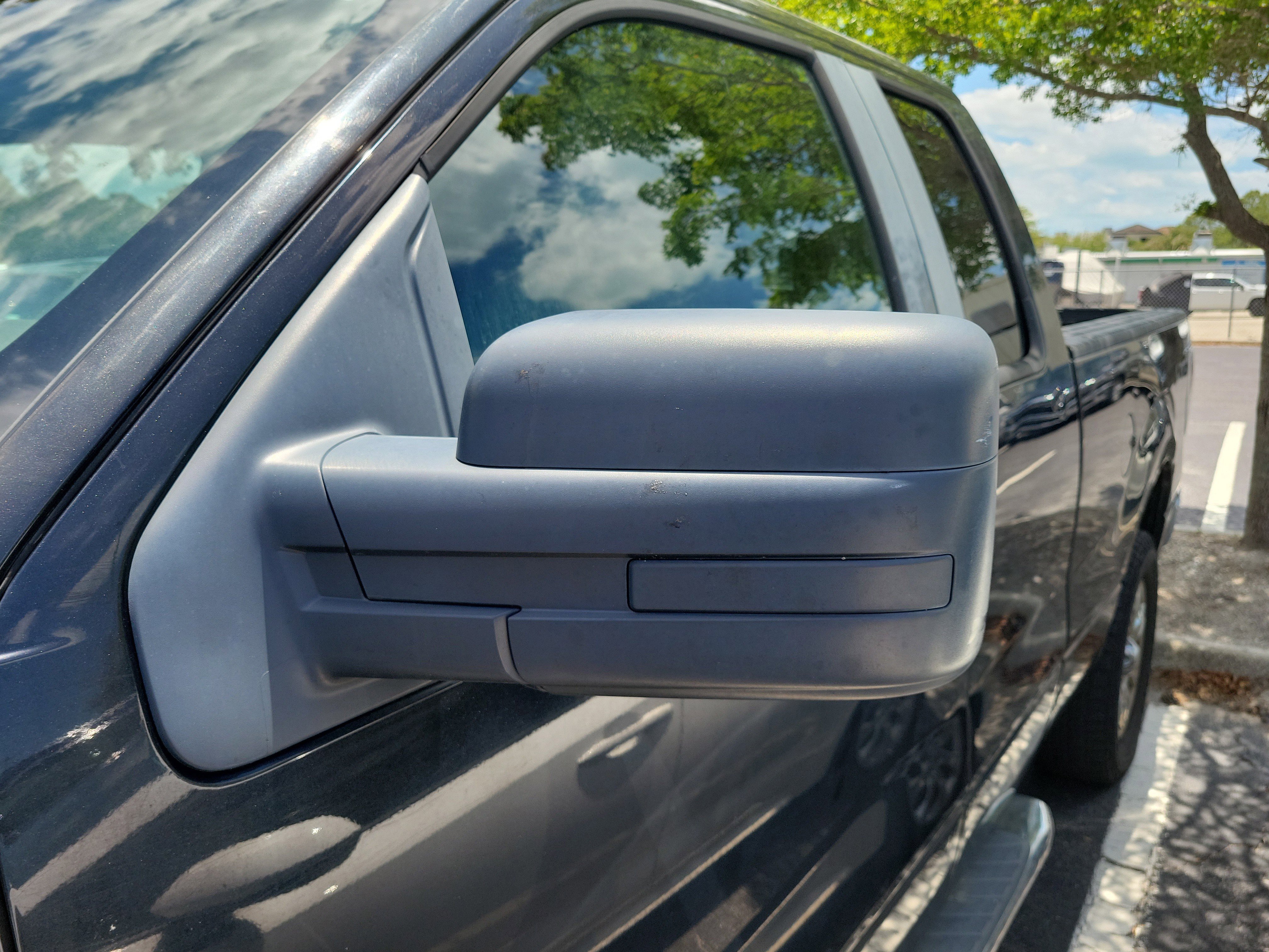 Used 2011 Tuxedo Black Metallic Ford XLT image 7