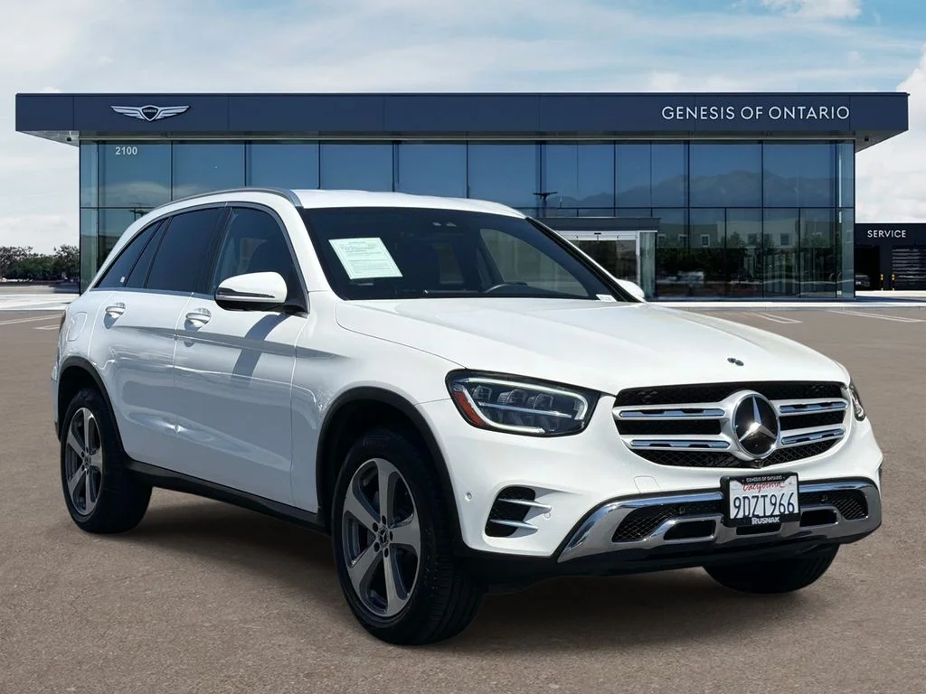Used 2022 White Mercedes-Benz GLC 300 image 1