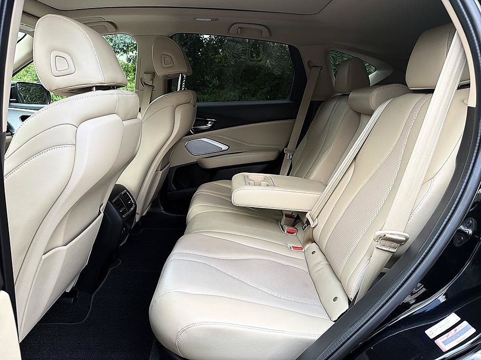 Used 2019 Majestic Black Pearl Acura w/Technology Pkg image 12