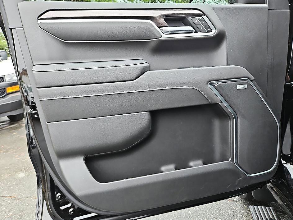 2026 Chevrolet Silverado 1500 LTZ - Photo 13