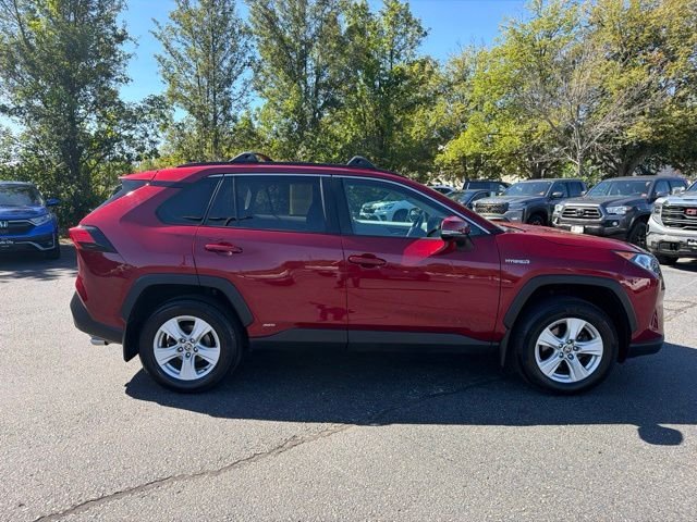 Used 2021 Pearl Toyota XLE image 3