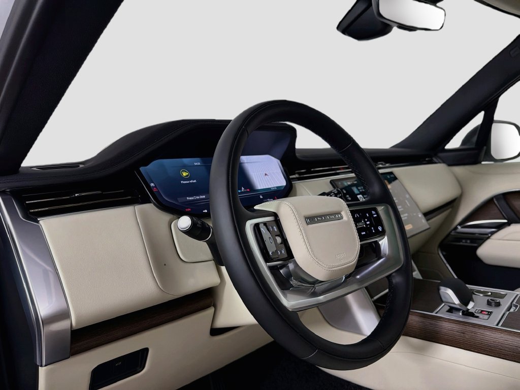 New 2027 Fuji White Land Rover SE image 9