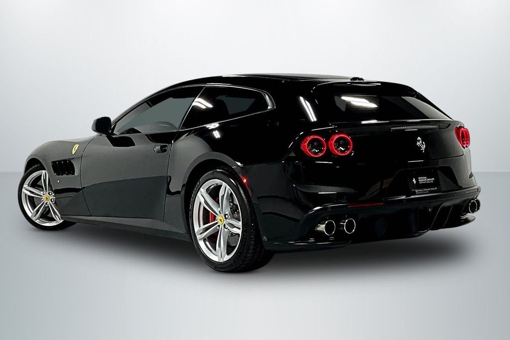Used 2018 Black Ferrari V12 image 5