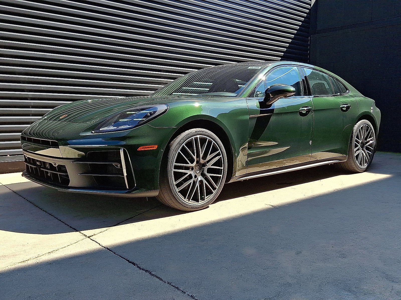 New 2026 Oak Green Metallic Neo Porsche 4 image 1