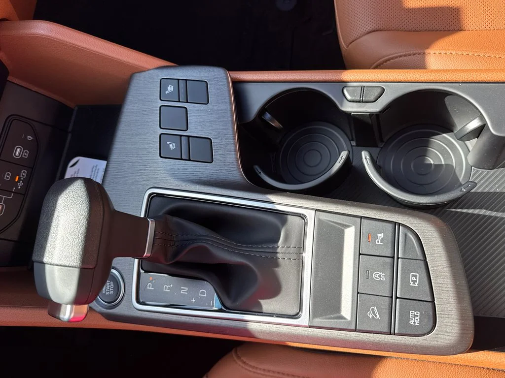 New 2026 Wolf Gray Kia X-Line image 30