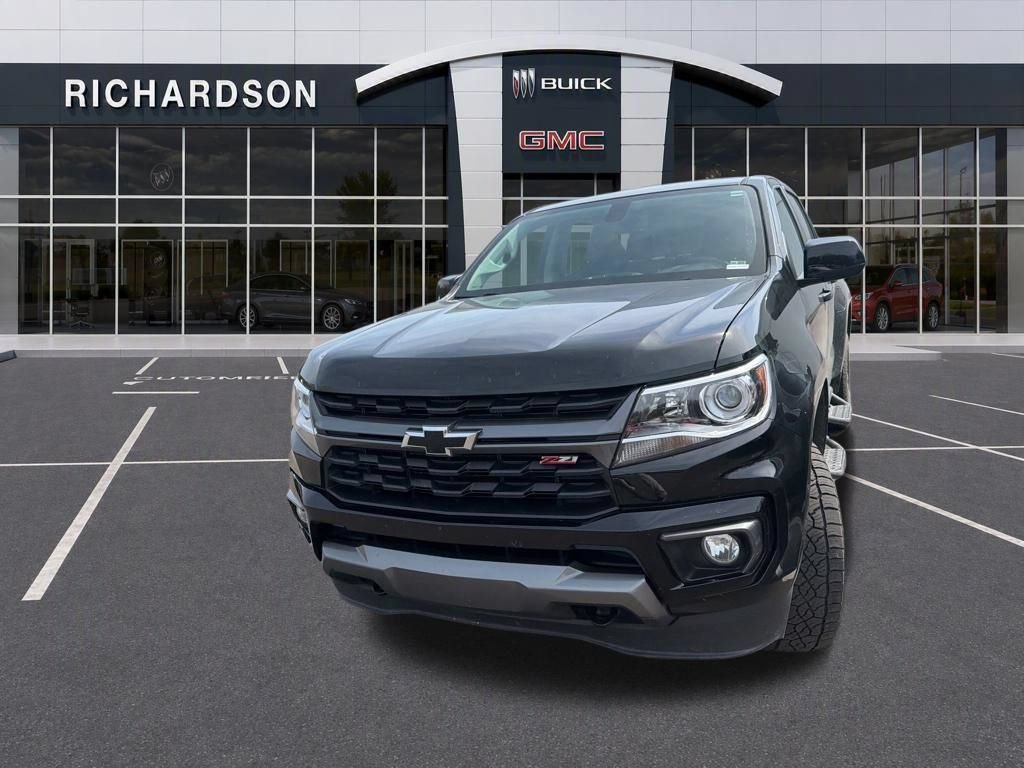 Used 2022 Black Chevrolet Z71 image 15