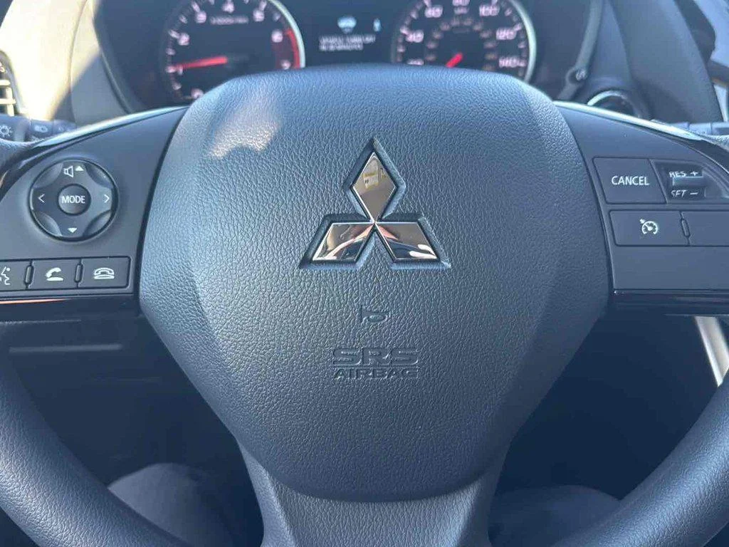 2026 Mitsubishi Eclipse Cross LE - Photo 15