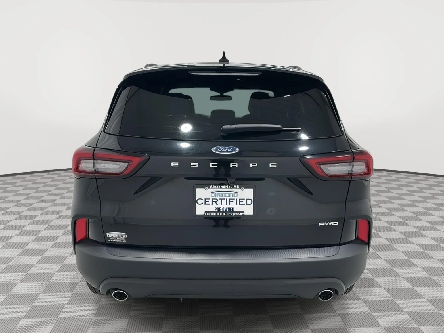 Used 2025 Agate Black Metallic Ford ST-Line image 7