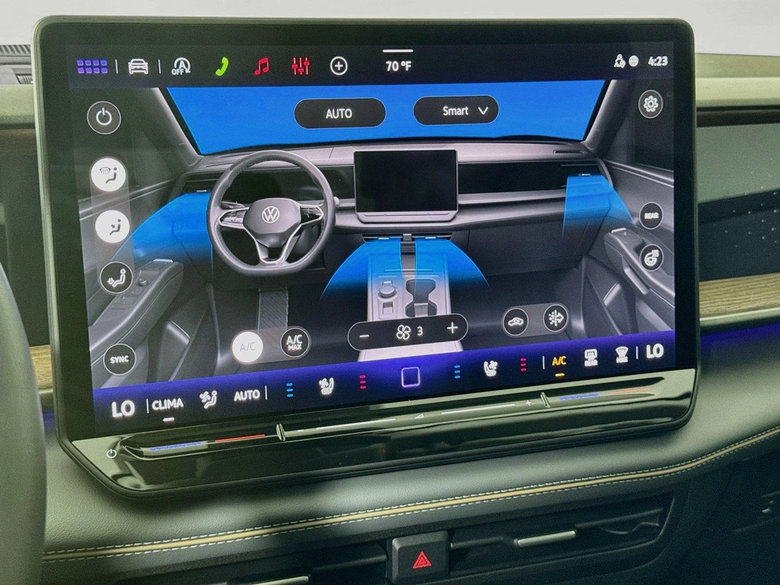 New 2027 Sandstone Volkswagen SE w/Technology image 15