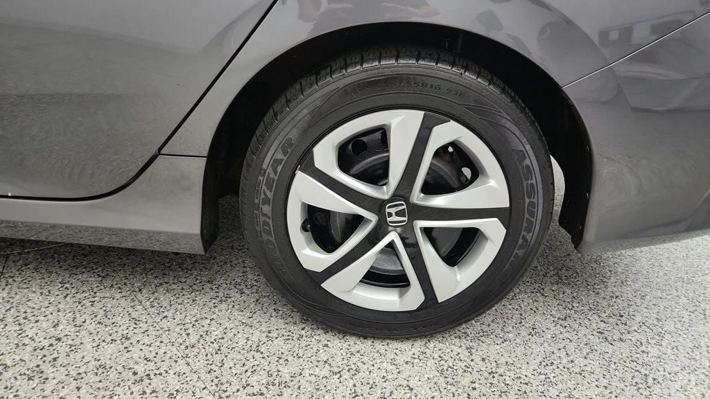 Used 2016 Modern Steel Metallic Honda 4dr CVT LX image 9