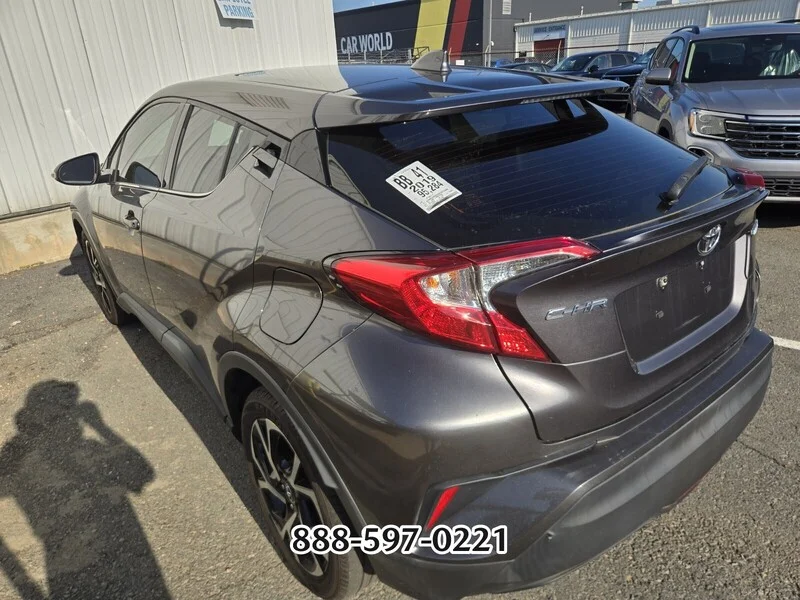 Used 2019 Magnetic Gray Metallic TOYOTA LIMITED image 2