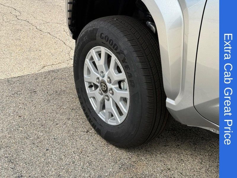 2026 Toyota Tacoma SR5 - Photo 8