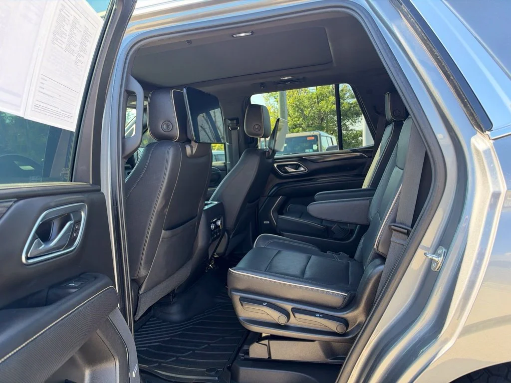 Used 2021 Satin Steel Metallic GMC SLT image 15