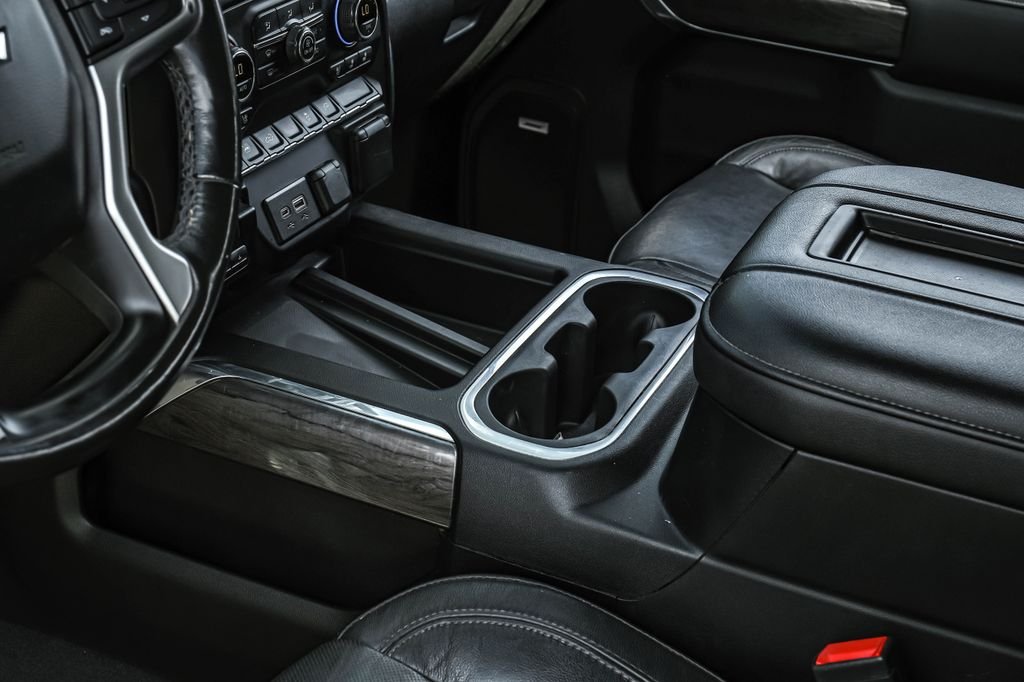 Used 2020 White Chevrolet LTZ image 31