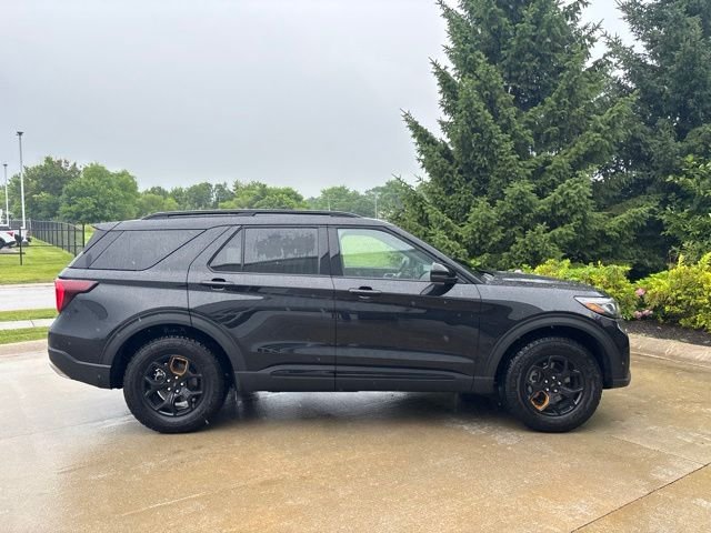 New 2026 Black Ford Tremor image 6