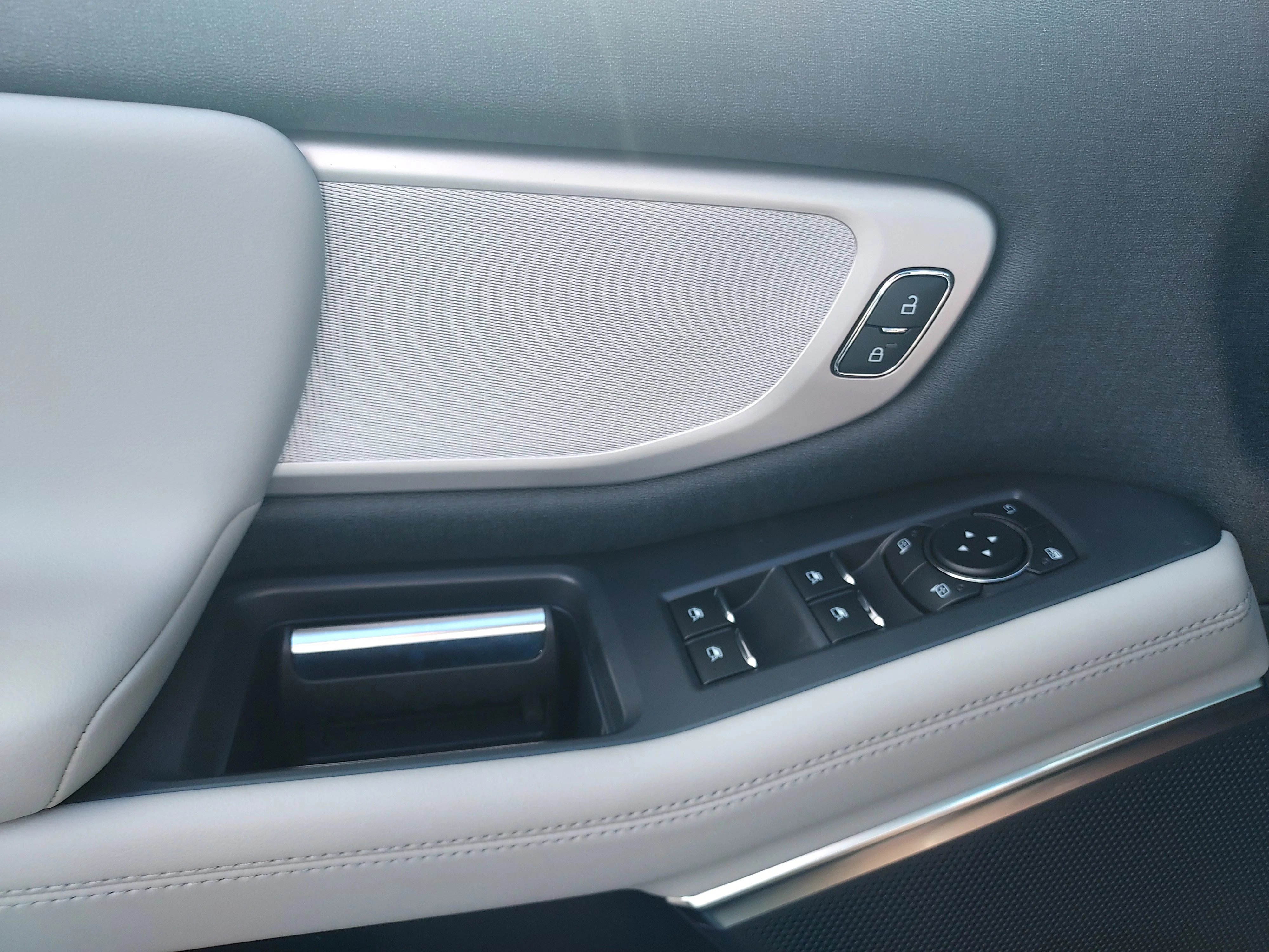 New 2026 Stone Blue Metallic Ford Active image 40