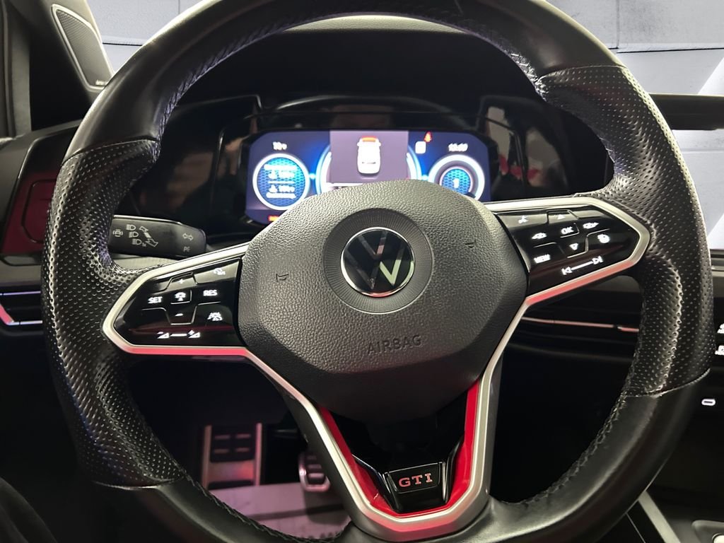 Used 2022 White Volkswagen Autobahn image 9