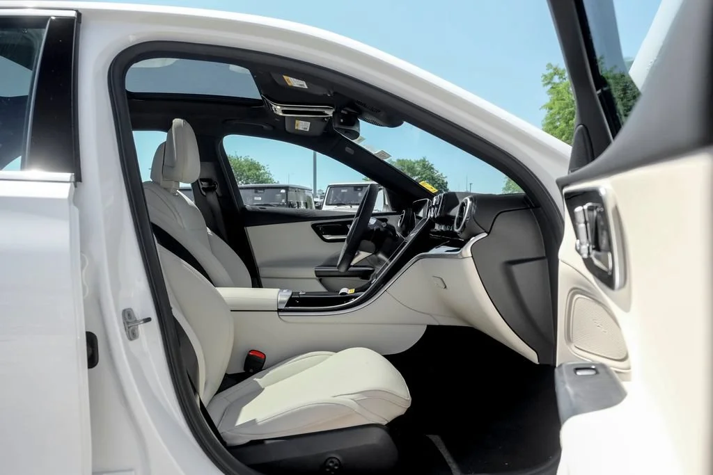 New 2026 Polar White Mercedes-Benz C 300 image 52