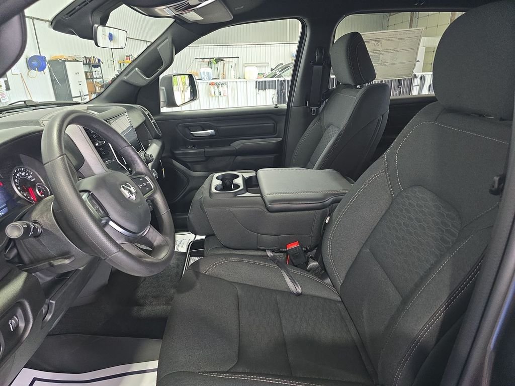 New 2026 Granite Crystal Metallic Clearcoat RAM Warlock image 13