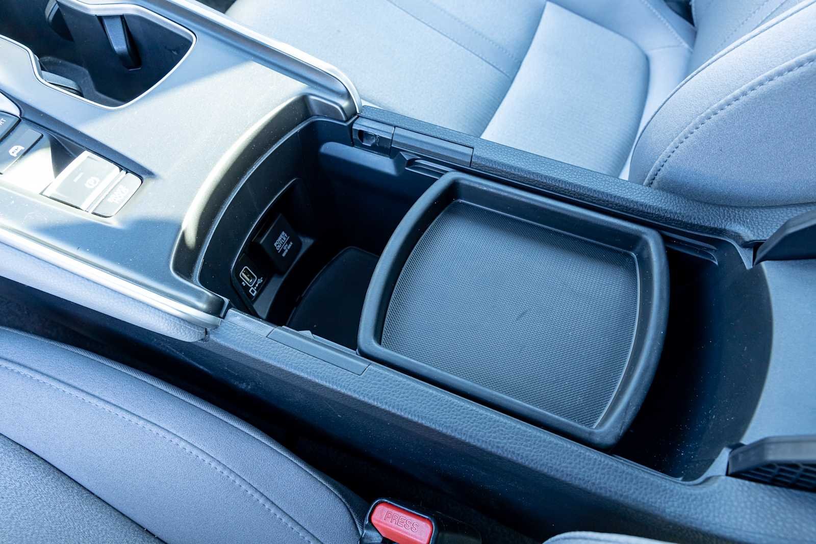 Used 2020 Obsidian Blue Pearl Honda EX image 25