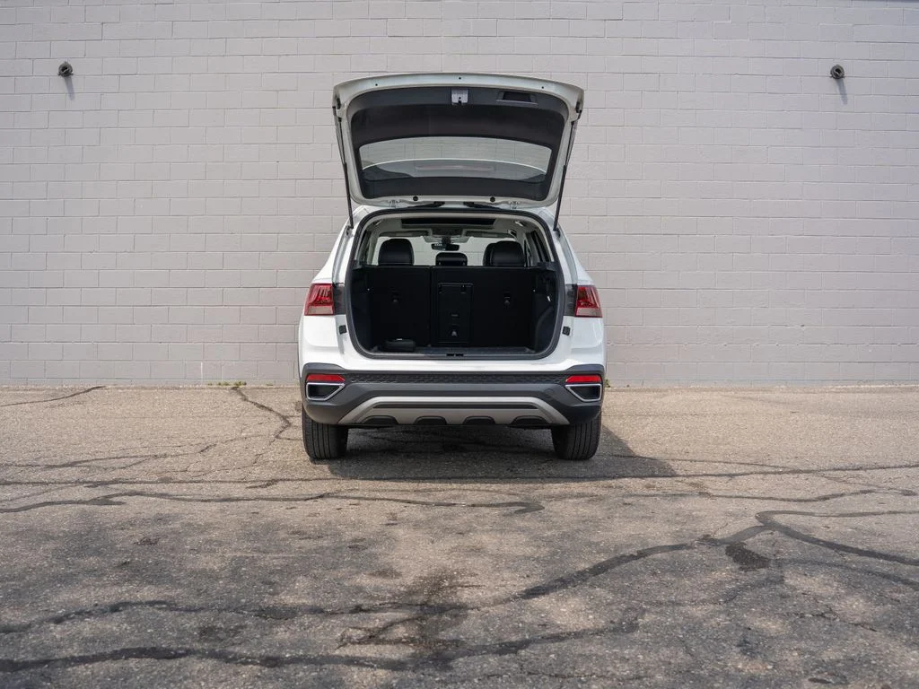 Used 2023 White Volkswagen 1.5T S image 14
