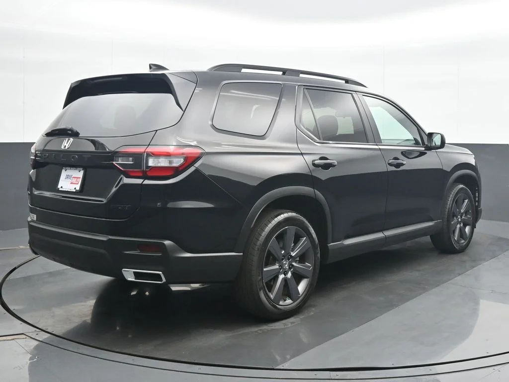 Used 2025 Black Honda Sport image 6