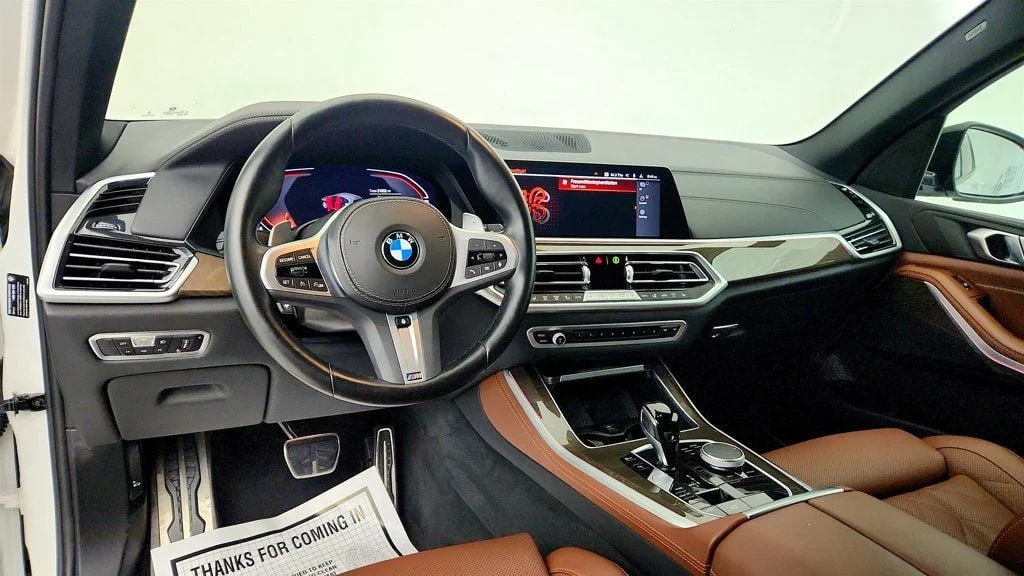 Used 2023 Mineral White Metallic BMW xDrive30i SAV w/ M Sport Pkg & Premium Pkg image 13