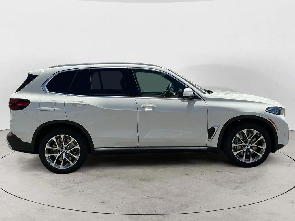 2026 BMW X5 50e - Photo 8