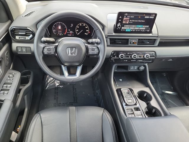 Certified Used 2023 Modern Steel Metallic Honda 2WD EX-L 7P image 16