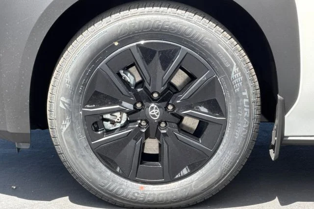 2026 Toyota bZ Woodland Woodland Premium - Photo 32