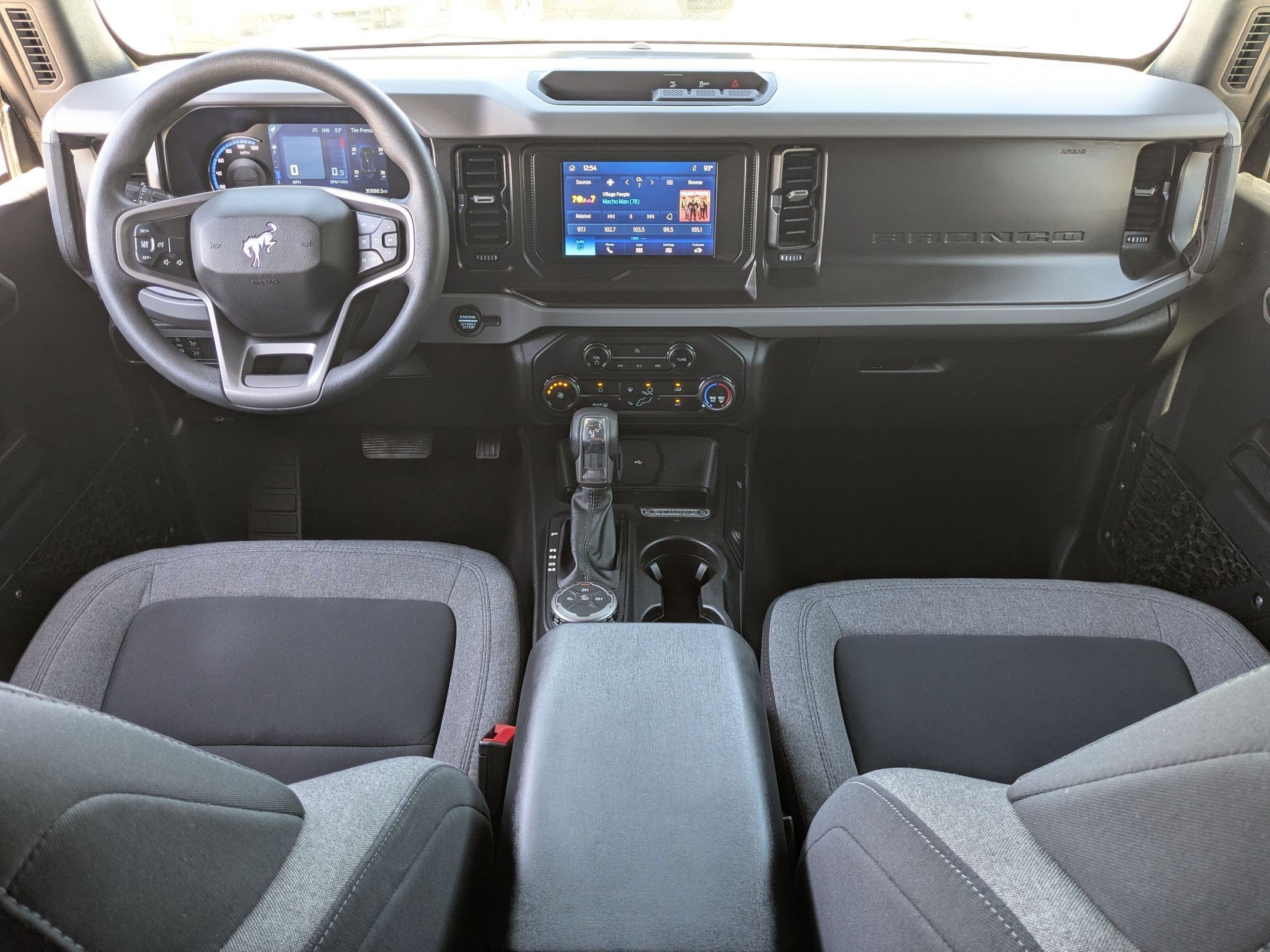 Used 2022 Green Ford Base image 27