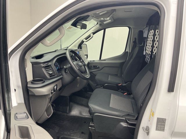Used 2025 Oxford White Ford 250 image 3