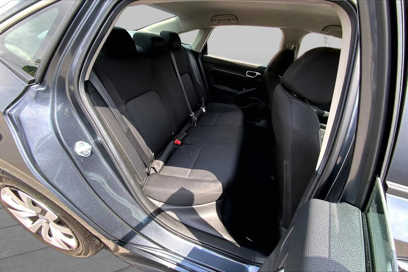 Used 2026 Meteorite Gray Metallic Honda LX image 18