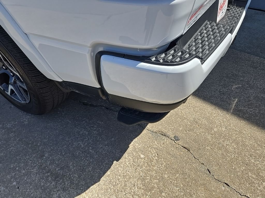 New 2026 Bright White Clear-Coat Exterior Paint RAM Laramie image 23