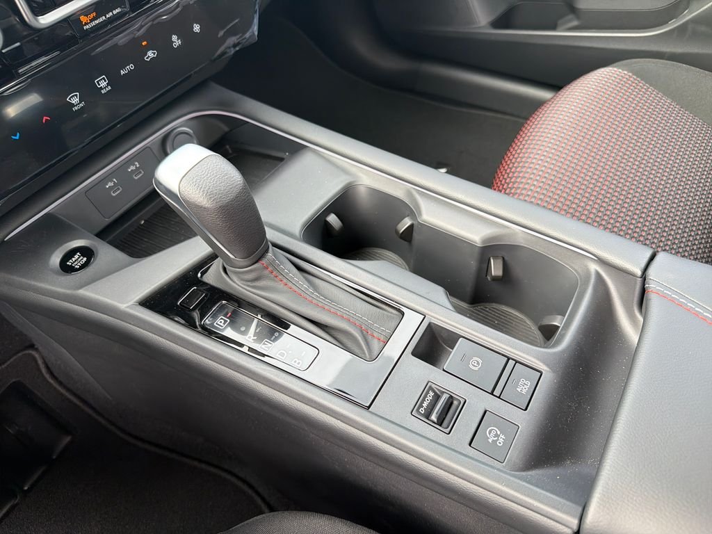 New 2026 Nissan Sentra SR 4D Sedan