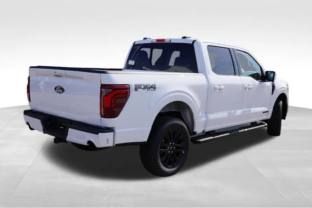 New 2026 Oxford White Ford Lariat® image 3