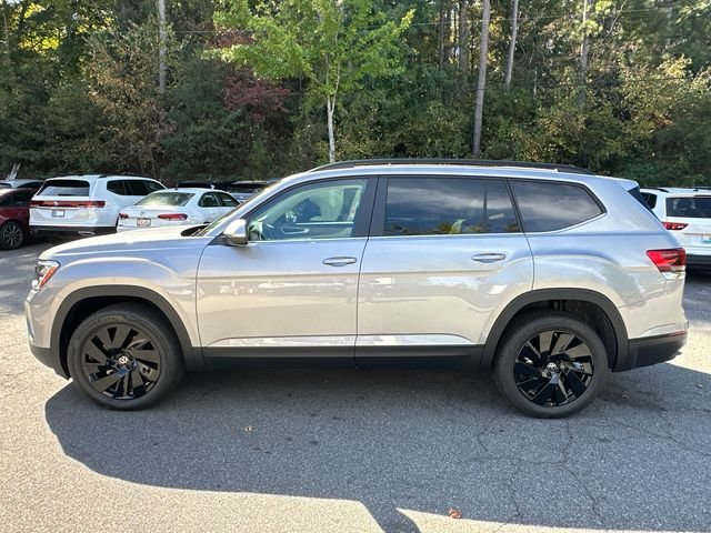 New 2026 Silver Volkswagen 2.0T SE w/Technology image 8