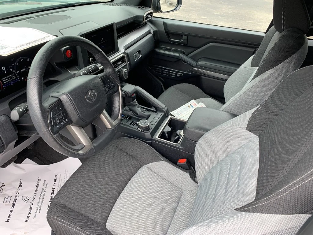 Used 2025 Green Toyota TRD Off-Road image 11