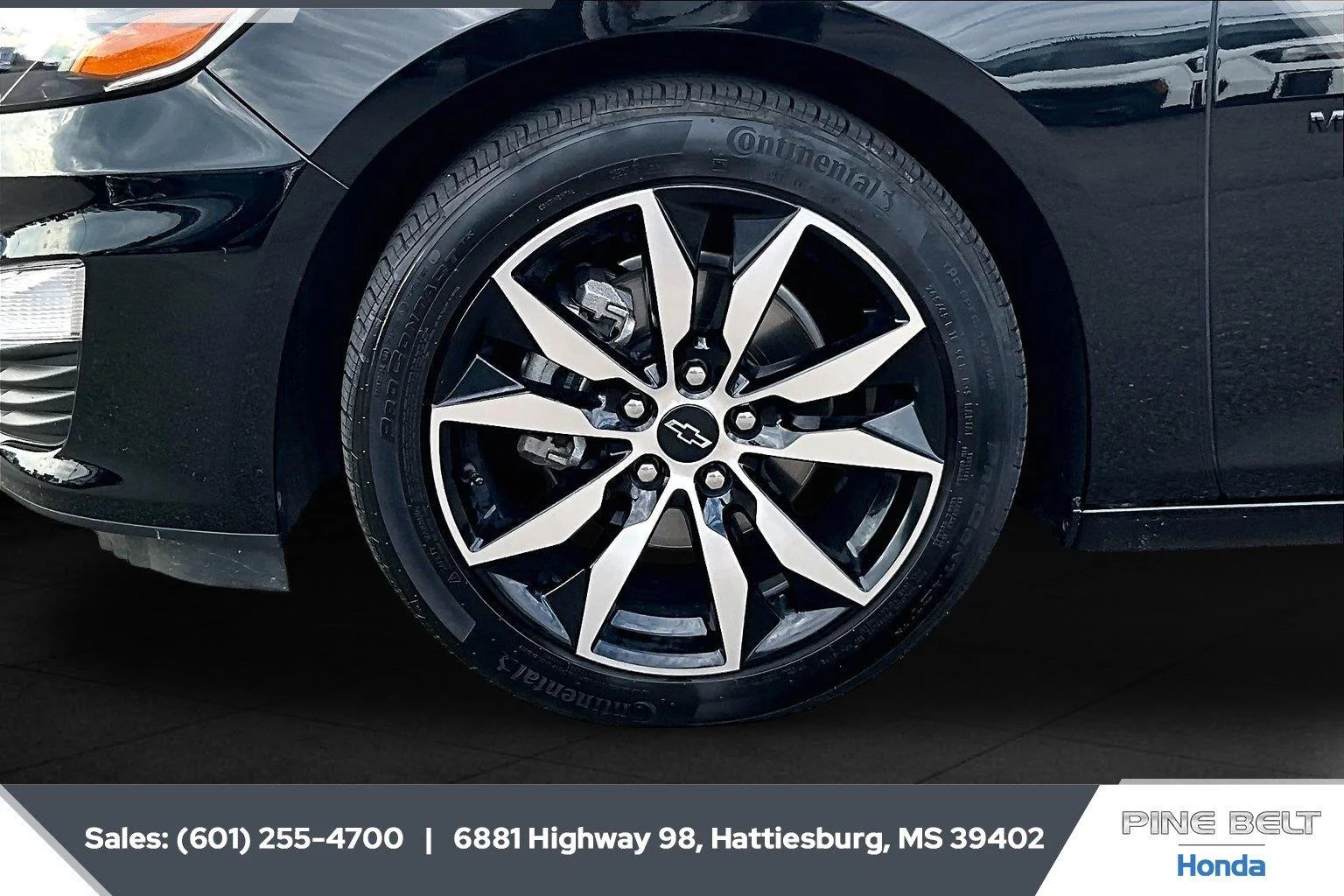 Used 2025 Mosaic Black Metallic Chevrolet RS image 7