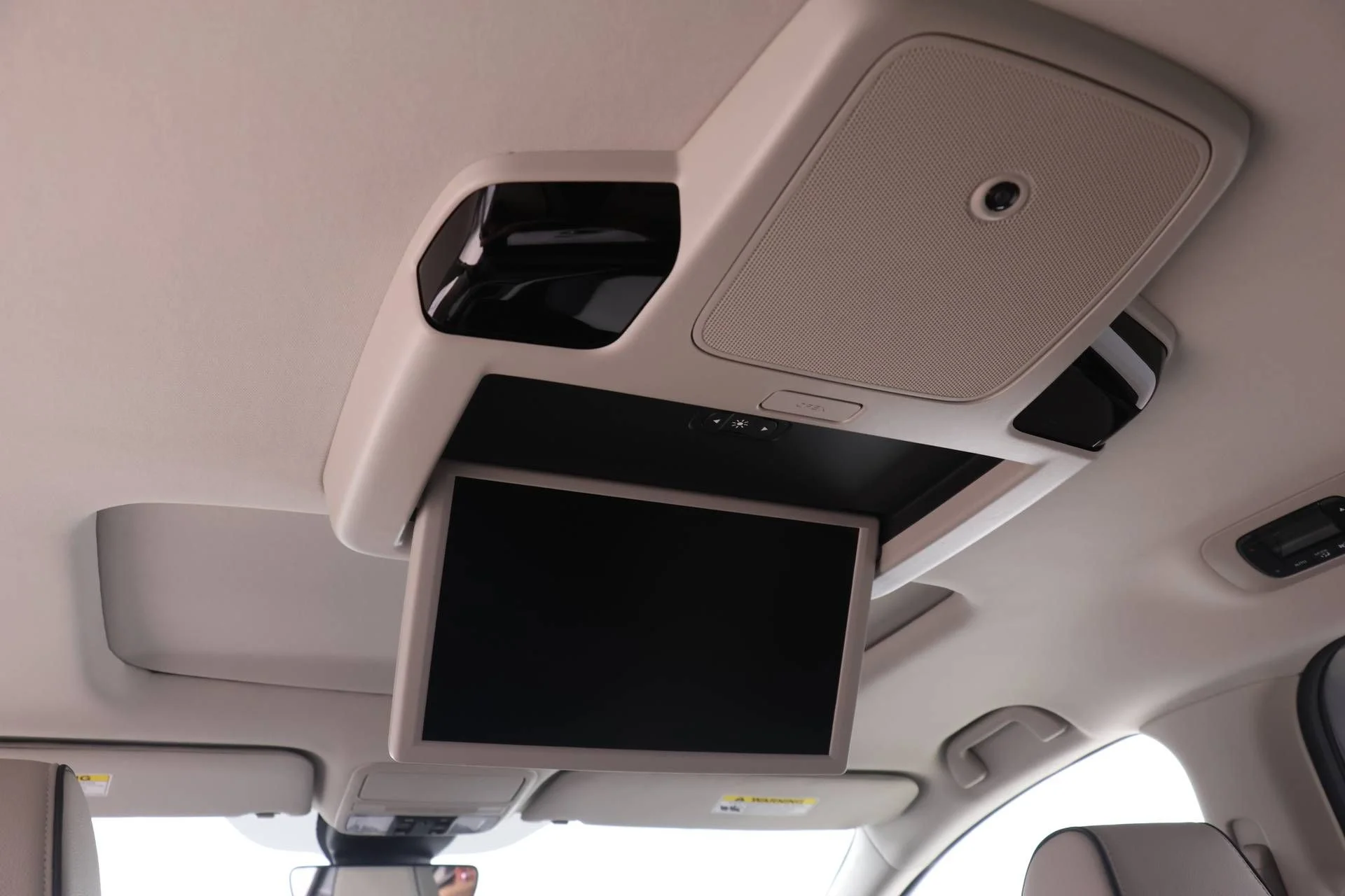 2026 Honda Odyssey Elite - Photo 12